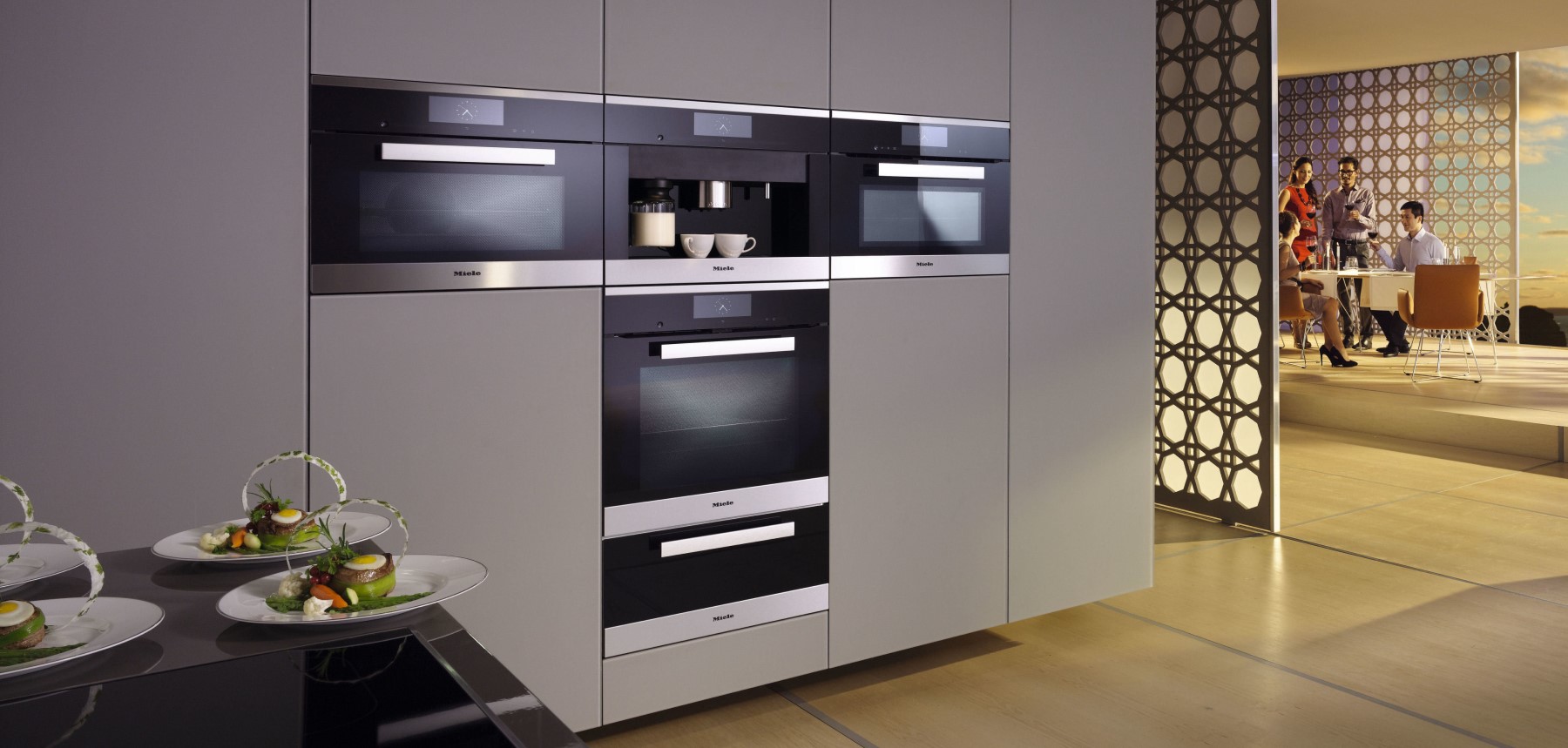 Miele H6860BP pyrolytic wall oven